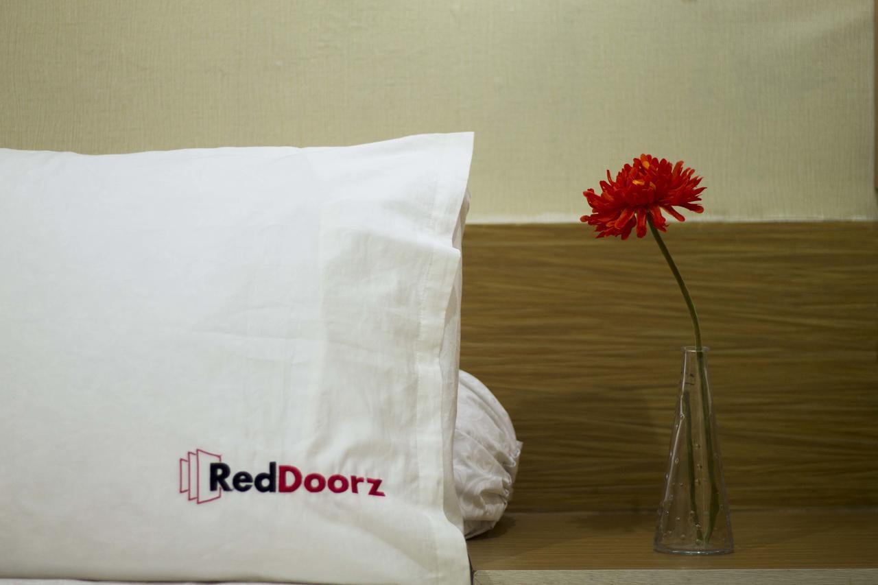 ג'קרטה Reddoorz Plus @ Kapuk Business Park מראה חיצוני תמונה