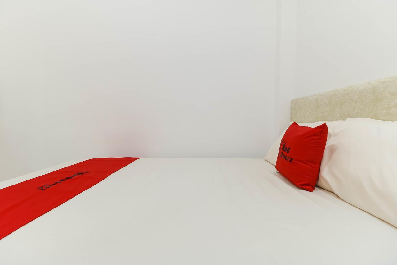 ג'קרטה Reddoorz Plus @ Kapuk Business Park מראה חיצוני תמונה