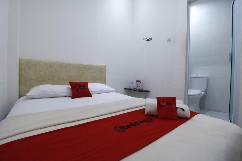 ג'קרטה Reddoorz Plus @ Kapuk Business Park מראה חיצוני תמונה